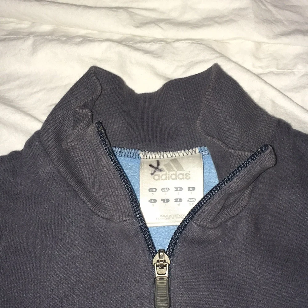 Adidas Boy’s Jacket.  Size 5.  Adidas 3 stripes on the right sleeve.